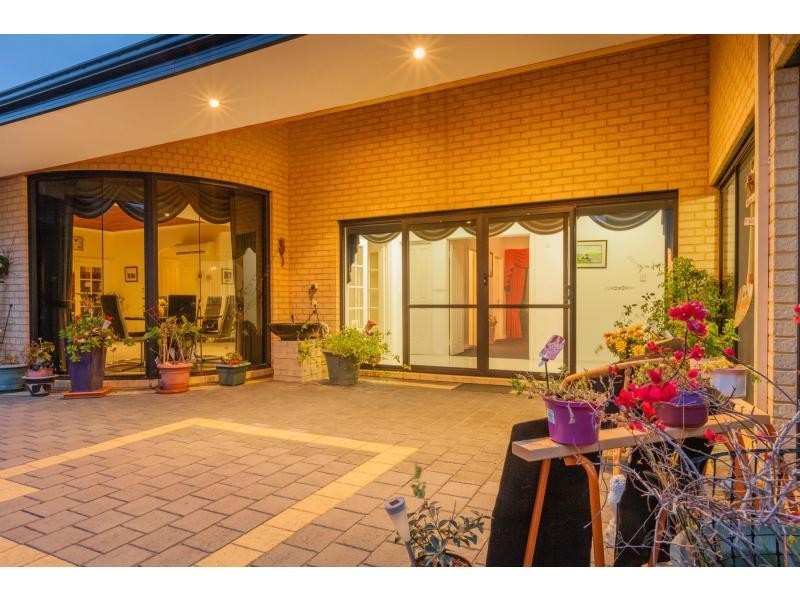 236 Ocean Drive, Quinns Rocks WA 6030