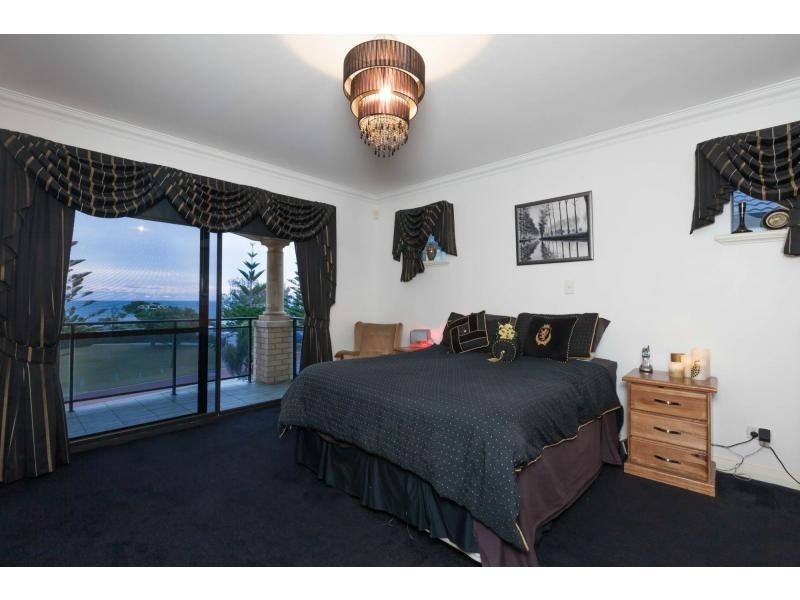236 Ocean Drive, Quinns Rocks WA 6030