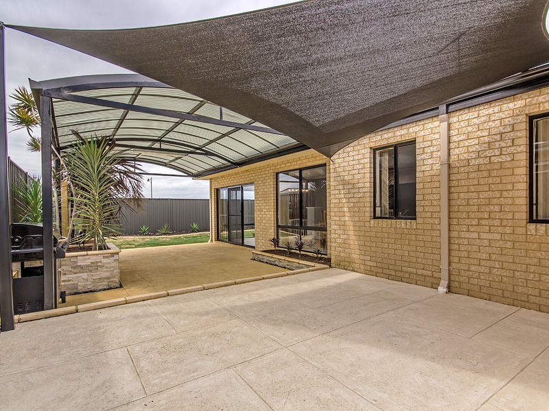 12 Harperia Way, Baldivis WA 6171