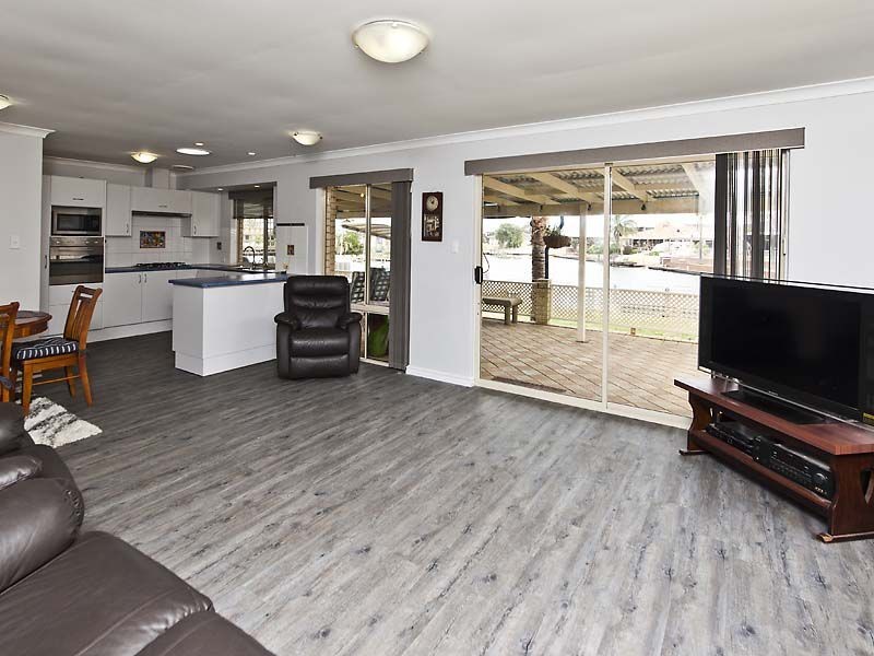 76 Kiap Road, South Yunderup WA 6208