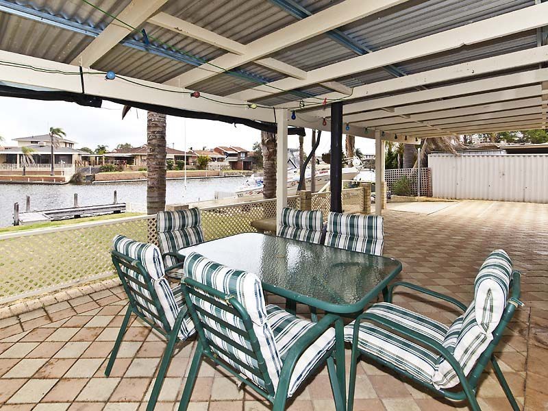 76 Kiap Road, South Yunderup WA 6208