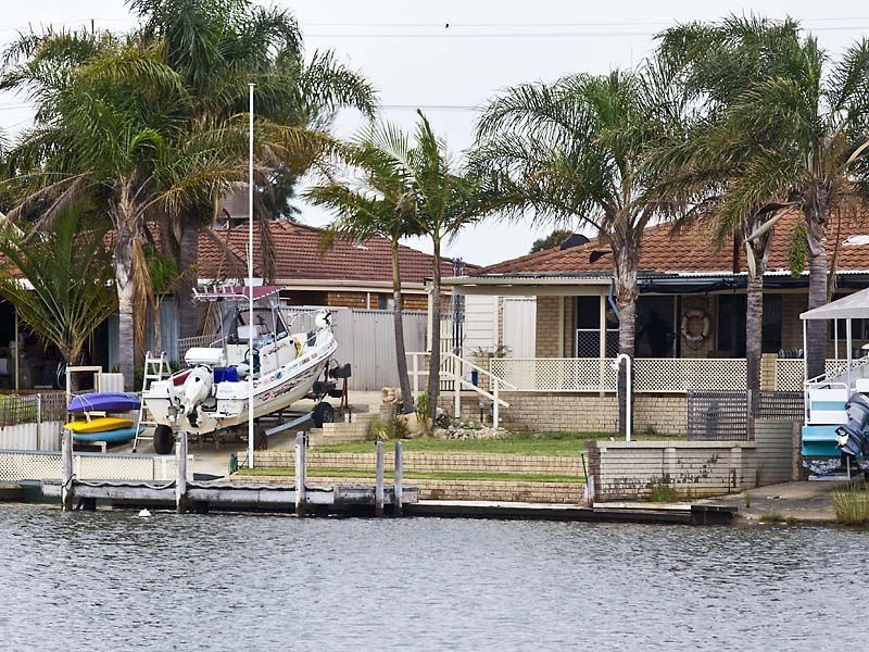 76 Kiap Road, South Yunderup WA 6208