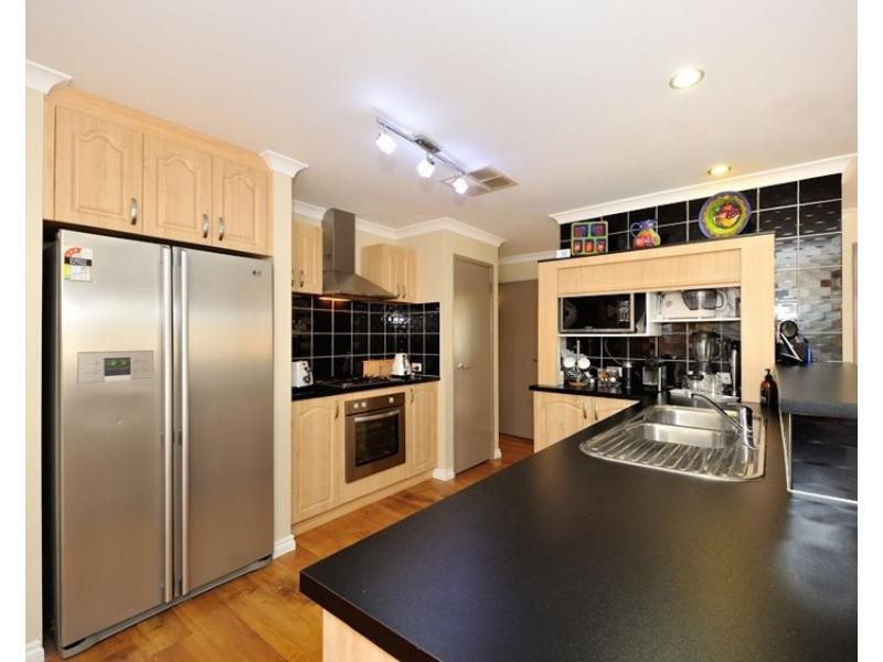 140 Lewington Street, Rockingham WA 6168