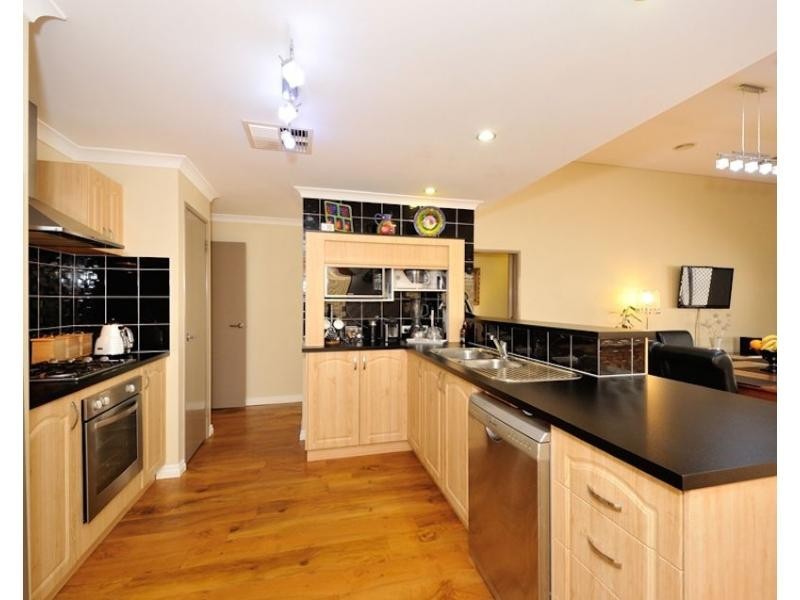 140 Lewington Street, Rockingham WA 6168