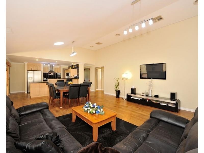 140 Lewington Street, Rockingham WA 6168