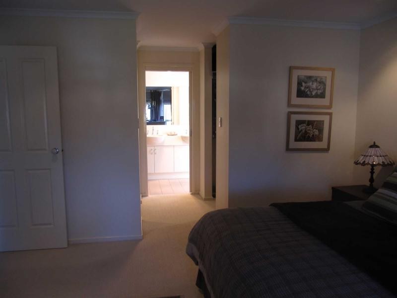 12 Nicholas Paech Drive, Hahndorf SA 5245