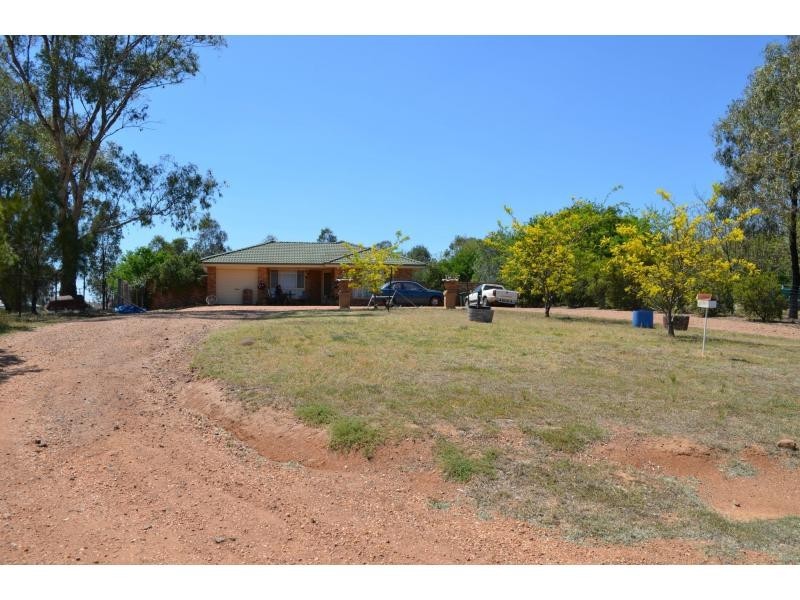 4 River Street, Dunedoo NSW 2844