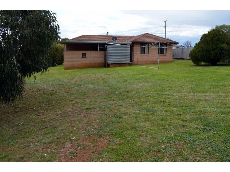 70 Tucklan Street, Dunedoo NSW 2844