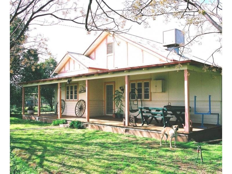 648 River Road, Geurie NSW 2831