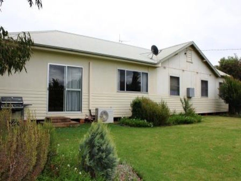 ‘Bridgeview’ Golden Highway, Dubbo NSW 2830