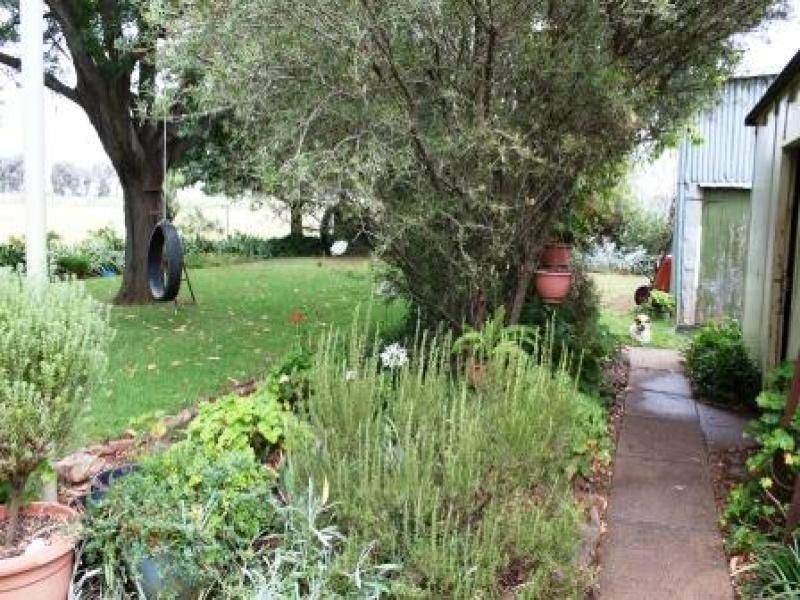 ‘Bridgeview’ Golden Highway, Dubbo NSW 2830