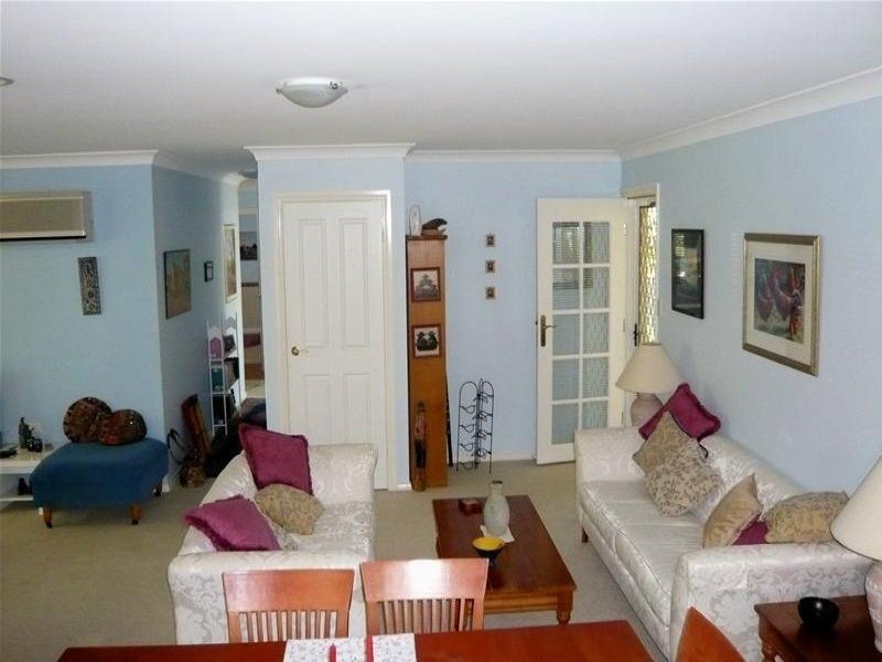 3/58 Old Bar Road, Old Bar NSW 2430