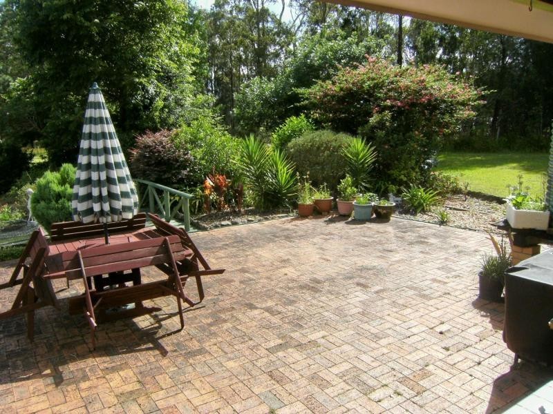 615 Old Bar Road, Old Bar NSW 2430
