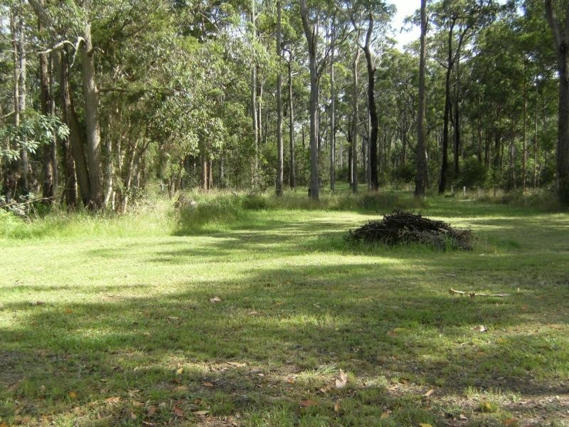615 Old Bar Road, Old Bar NSW 2430