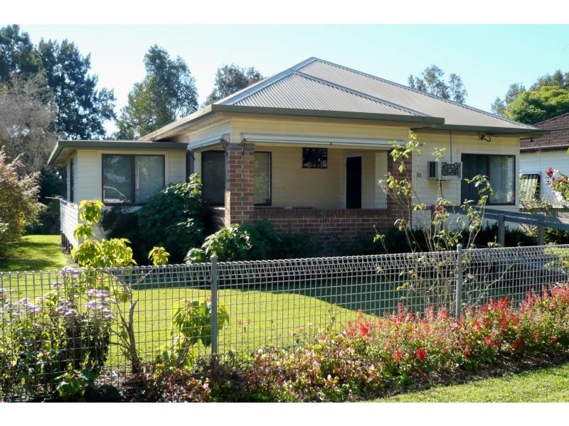 31 Pitt Street, Taree NSW 2430