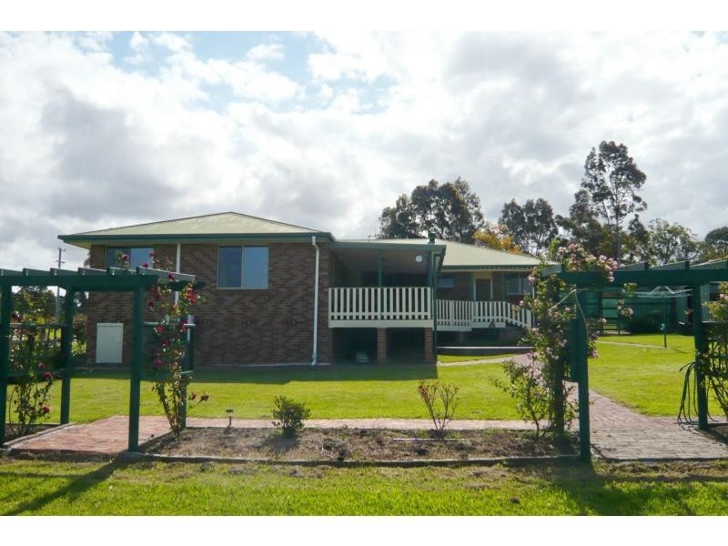 1 Farmview Drive, Cundletown NSW 2430