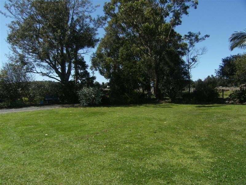 317 Manning Point Road, Oxley Island NSW 2430
