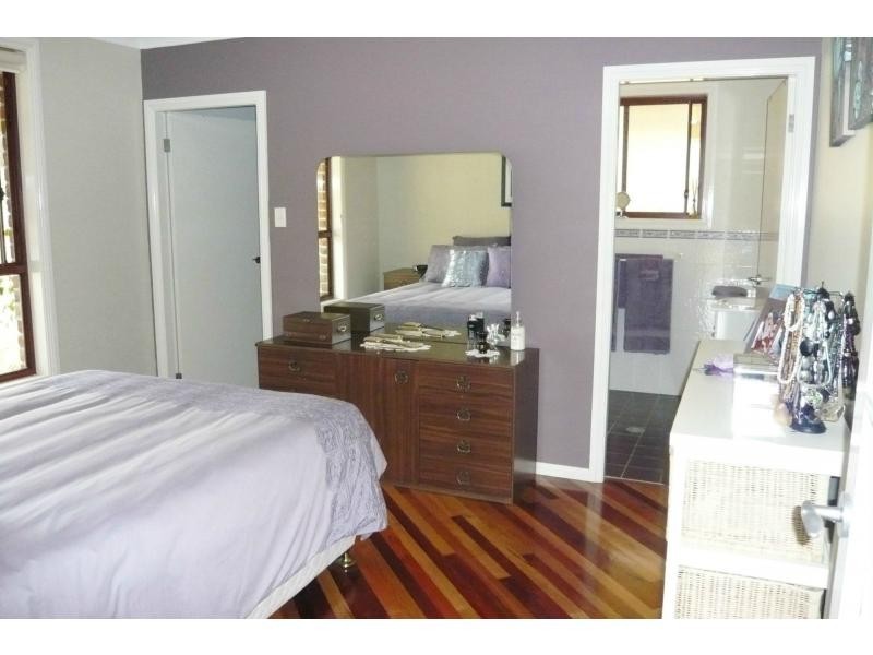 Firefly NSW 2429