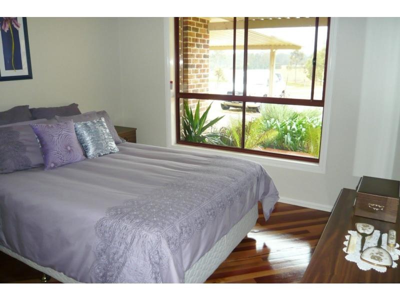 Firefly NSW 2429