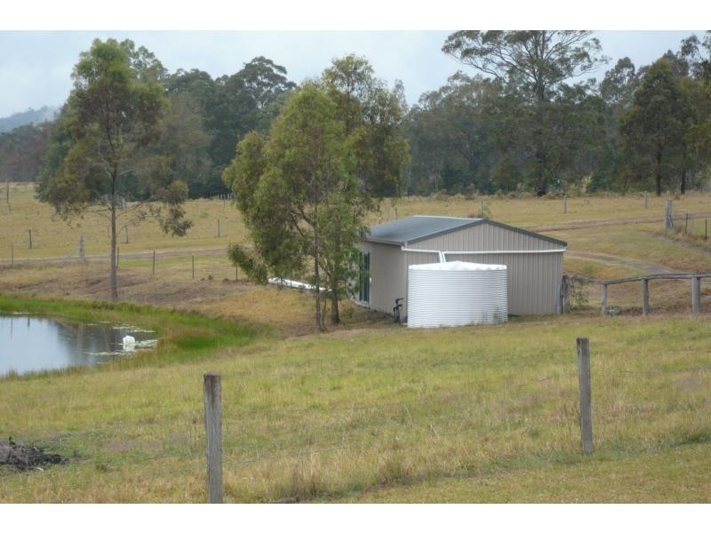 Firefly NSW 2429