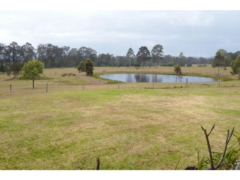Firefly NSW 2429