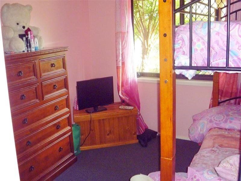 25 Bryan Street, Old Bar NSW 2430