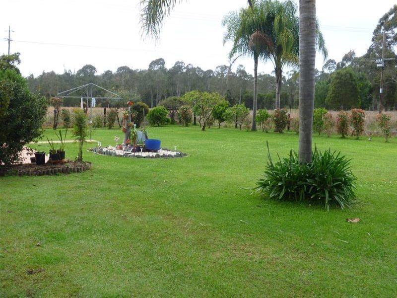 552 Old Bar Road, Old Bar NSW 2430