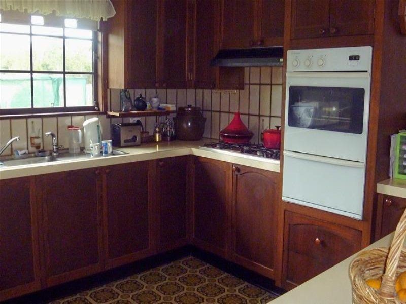 552 Old Bar Road, Old Bar NSW 2430