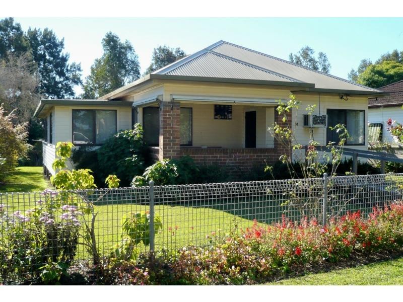 31 Pitt Street, Taree NSW 2430