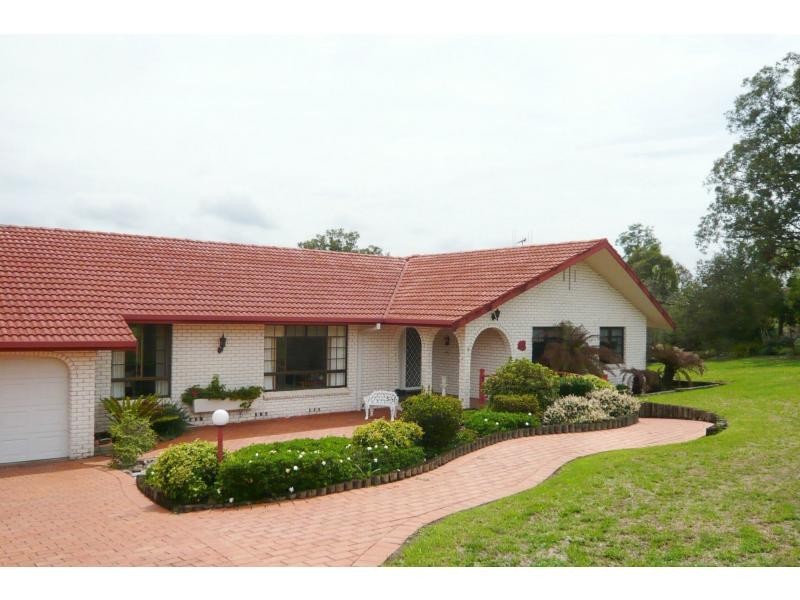 24 Riverview Drive, Wingham NSW 2429