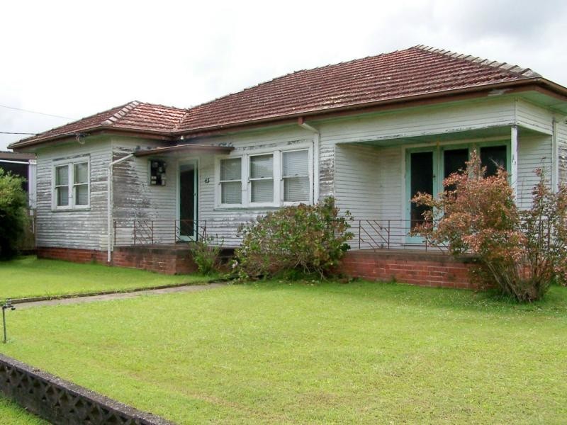 43 Milligan Street, Taree NSW 2430