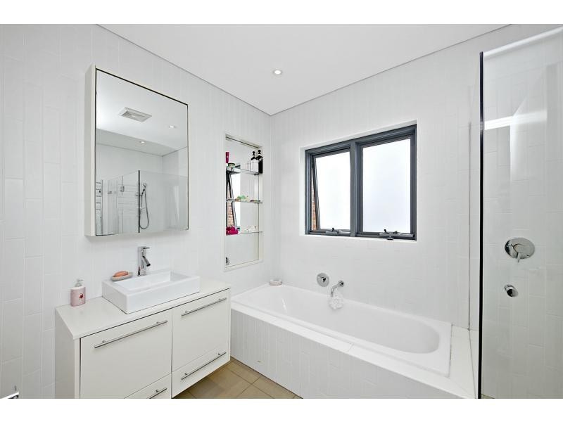 25 Sandridge Street, Tamarama NSW 2026