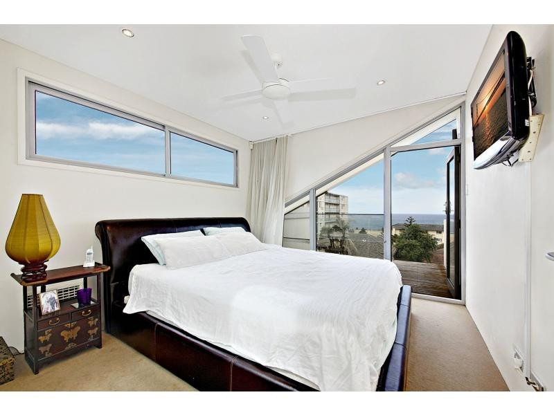 25 Sandridge Street, Tamarama NSW 2026