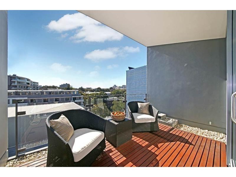 227/2-4 Powell Street, Waterloo NSW 2017