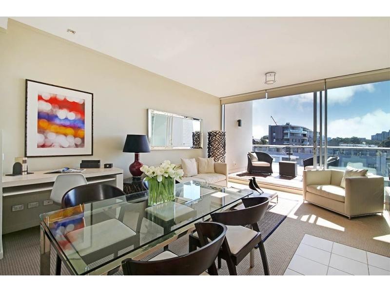 227/2-4 Powell Street, Waterloo NSW 2017