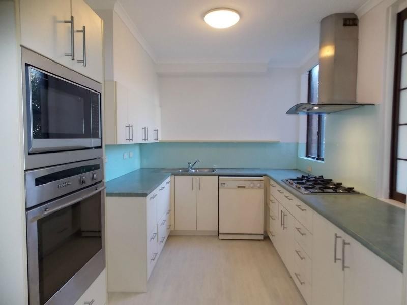 18/2 Spruson Street, Neutral Bay NSW 2089