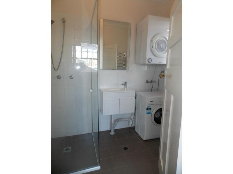 8/104 Kirribilli Avenue, Kirribilli NSW 2061