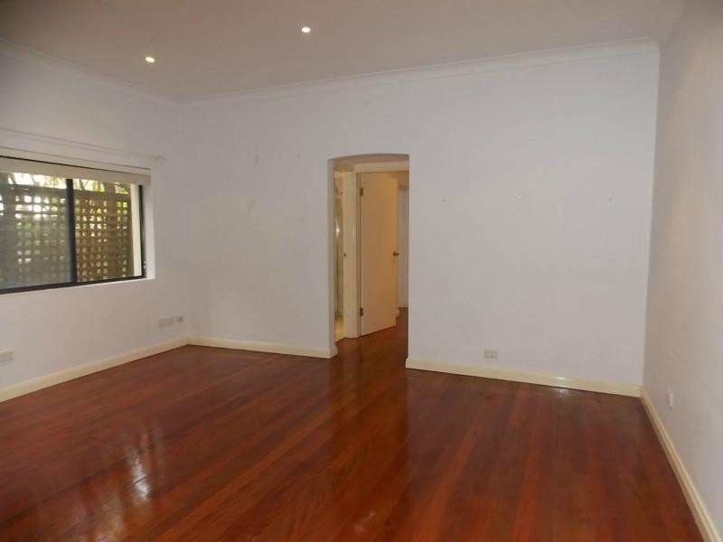 2/104 Balfour Road, Rose Bay NSW 2029