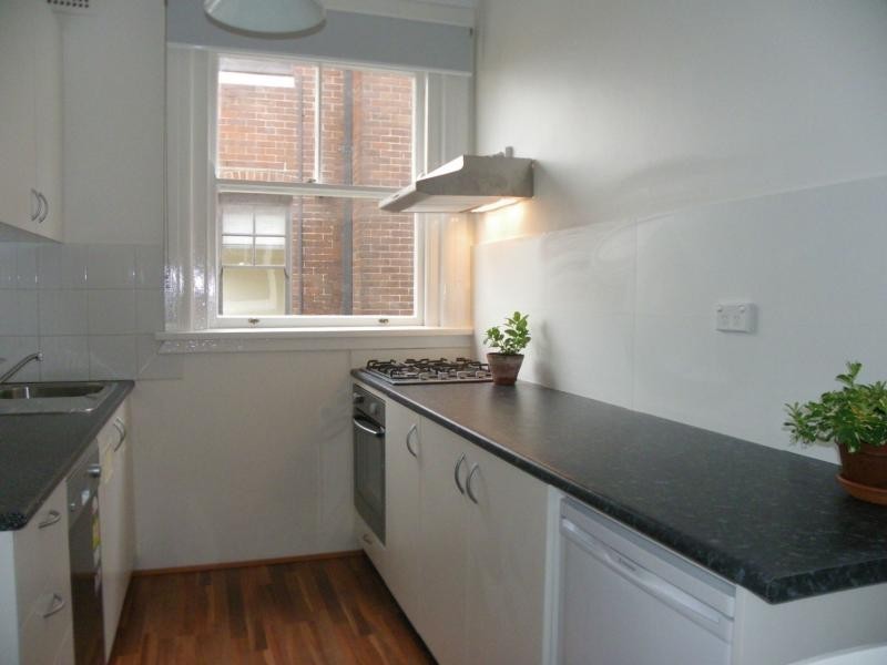 8/104 Kirribilli Avenue, Kirribilli NSW 2061