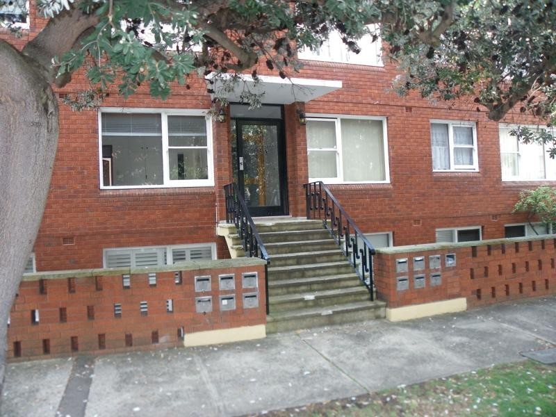 2/135A Brook Street, Coogee NSW 2034