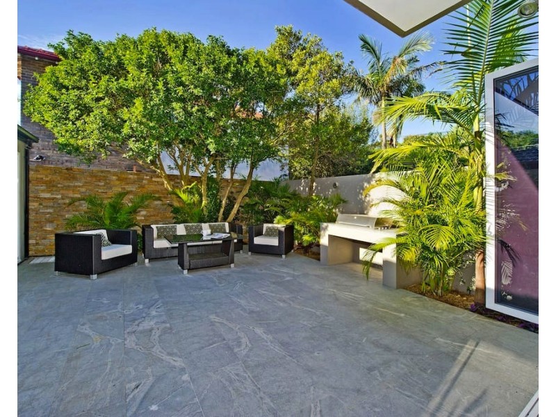 3 Oakley Rd, North Bondi NSW 2026