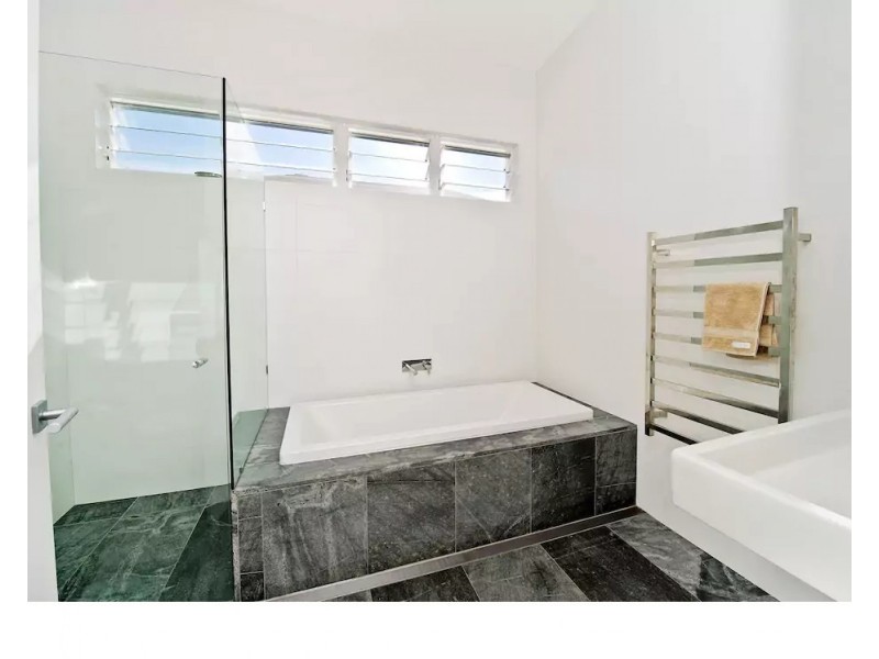 3 Oakley Rd, North Bondi NSW 2026