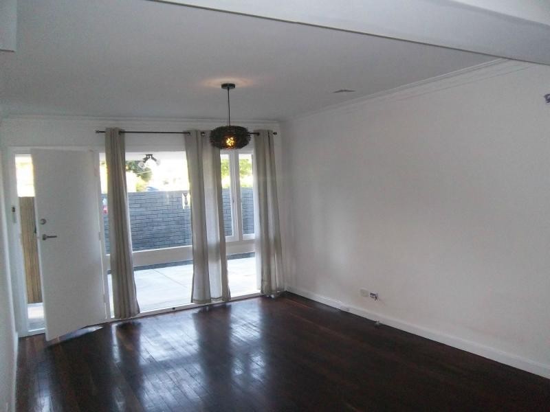 55 Bendix Way, Girrawheen WA 6064