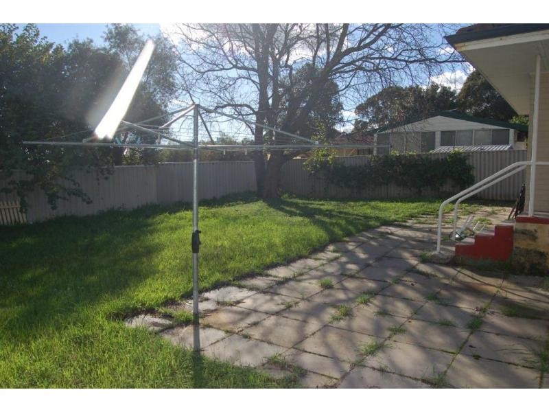 4 Hewett Way, Balga WA 6061