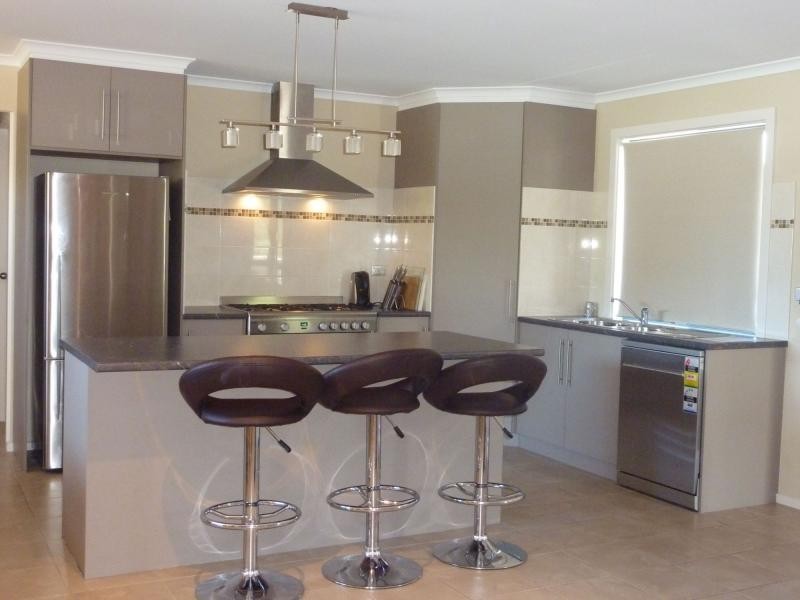2 Herbert Street, Normanville SA 5204