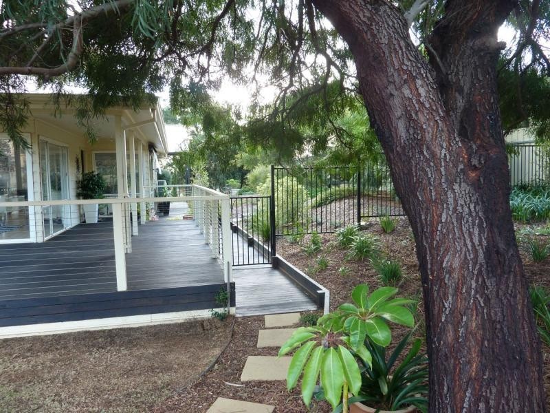 2/13 Edmund Street, Normanville SA 5204