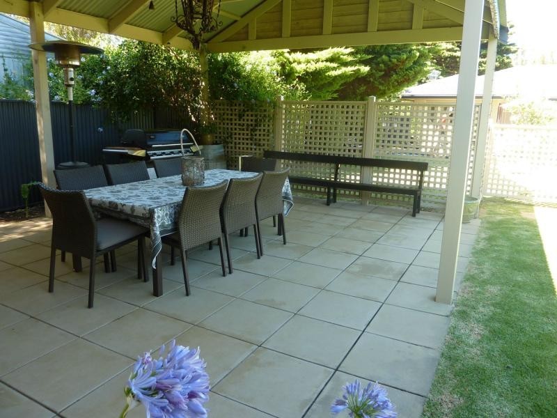 15 Heathcote Street, Normanville SA 5204