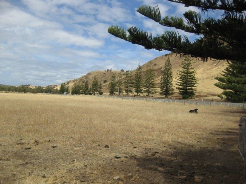 L100 South Road, Lady Bay, Normanville SA 5204