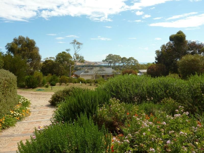 2 Scott Close, Normanville Heights, Normanville SA 5204