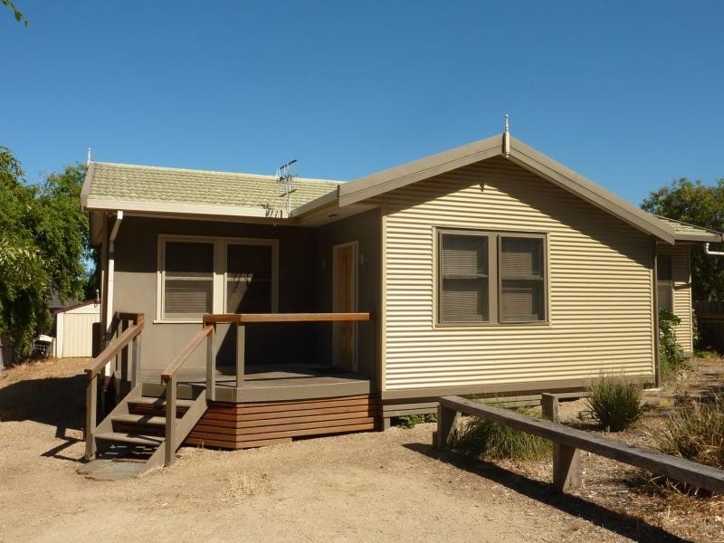 18 Jervois Road, Normanville SA 5204